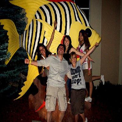 Academix_Work_and_Travel_Ogrenciler_Amerikada